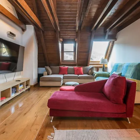 Casa Salient By Totiaran